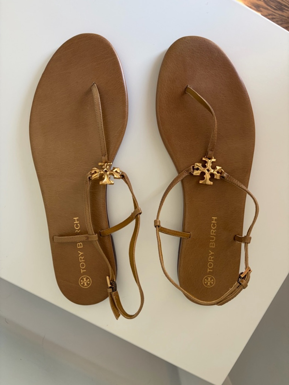 Tory Burch Capri Logo Sandals | Size 11 - Picture 5 of 12